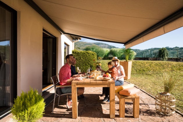 Rayy avis Garantie store banne Installation store coffre