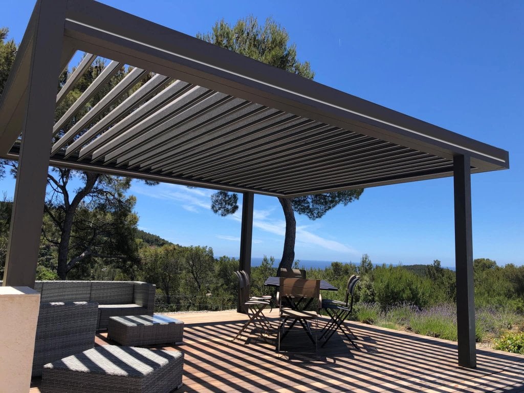 pergola Rayy XL lames déployées soleil